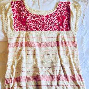 NWOT 🌺Beautiful Boho Blouse purchased in Mexico
